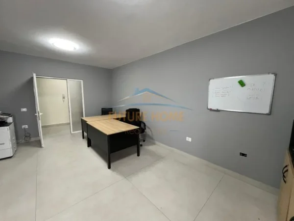 Tirane, shitet apartament 3+1 Kati 5, 158 m² 365.000 € (Selite)