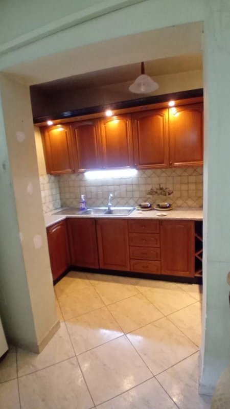 Tirane, shitet apartament 3+1 Kati 5. I fundit,Siperfaqe 87m² . Rruga Irfan Tomini)