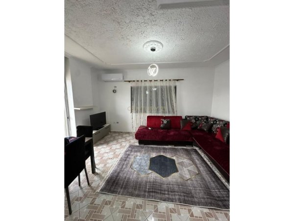 Tirane, jepet me qera apartament 2+1+Ballkon Kati 7, 100 m² 500 € (Astir vila-L)