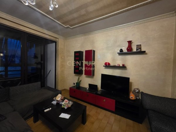 Tirane, jepet me qera apartament 2+1+Ballkon Kati 10, 100 m² 600 € (hipoteka)