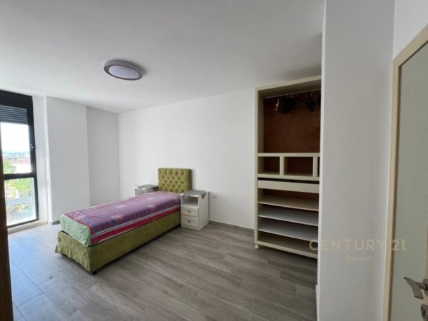 Tirane, jepet me qera apartament 1+1 Kati 2, 69 m² 350 € (rruga 5 maji)