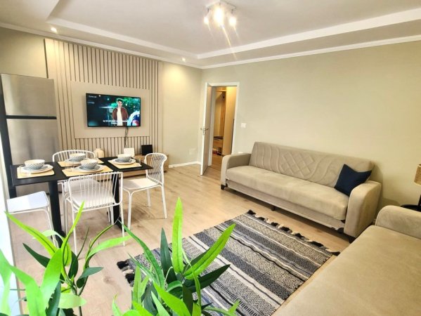 Me Qera : 1+1📍Qender (150m nga Sheshi Skenderbej🔥) - 70.000 Lek - S.66m² - E Investuar ne Detaje✨