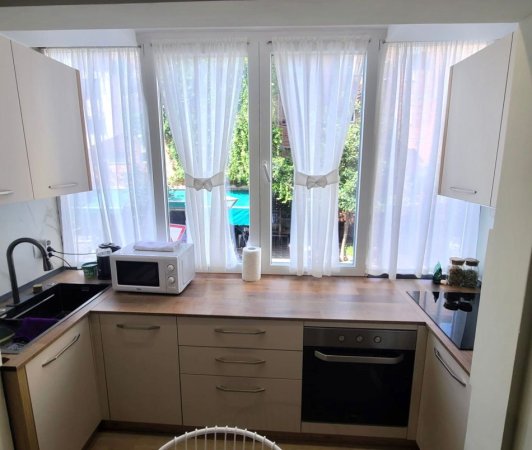 Me Qera : 1+1📍Qender (150m nga Sheshi Skenderbej🔥) - 70.000 Lek - S.66m² - E Investuar ne Detaje✨