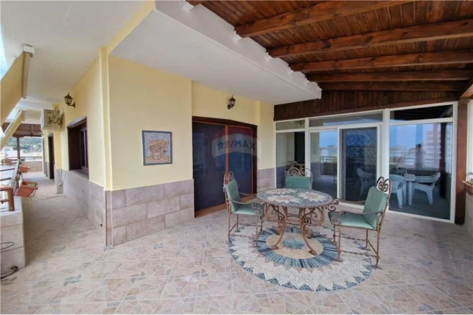Vlore, shitet apartament+verande | Penthouse 3+1+Ballkon , 320 m² 350.000 € (Pranë Gjimnazit “Ali Demi”, Vlorë)