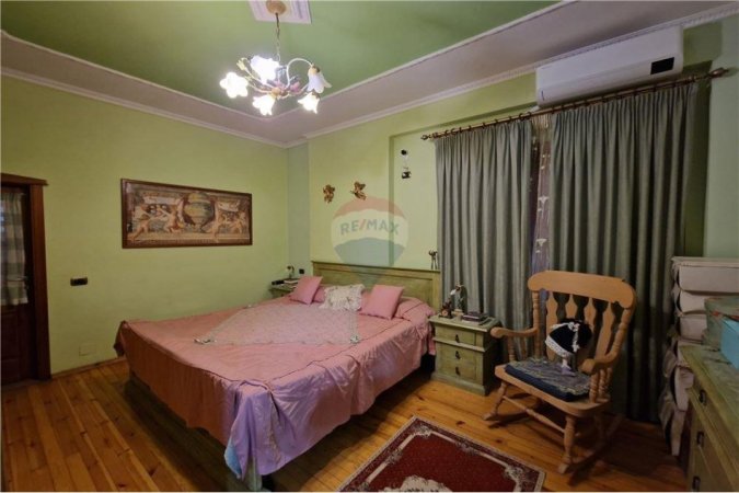 Vlore, shitet apartament+verande | Penthouse 3+1+Ballkon , 320 m² 310.000 € (Pranë Gjimnazit “Ali Demi”, Vlorë)