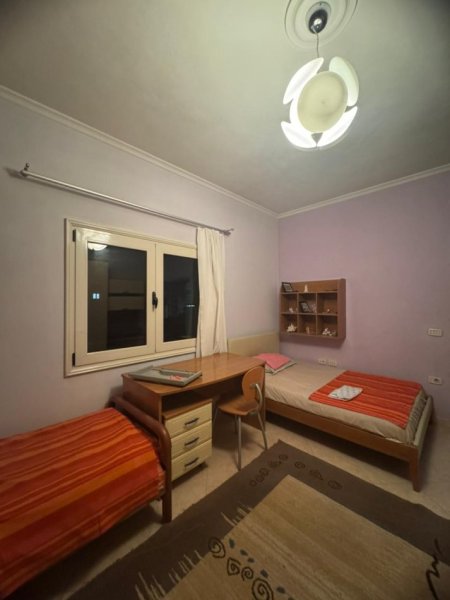 Tirane, jepet me qera apartament 1+1+Ballkon Kati 3, 60 m² 350 € (prane Shkolles Marin Barleti)