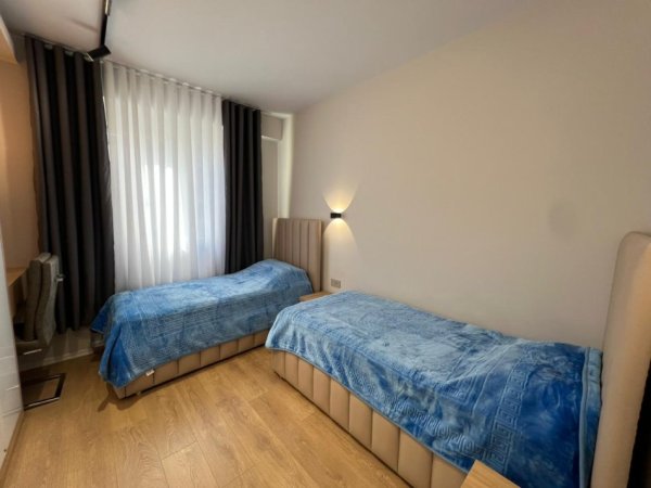 Tirane, jepet me qera apartament 2+1 Kati 3, 110 m² 1.000 € (LIQENI I THATE)