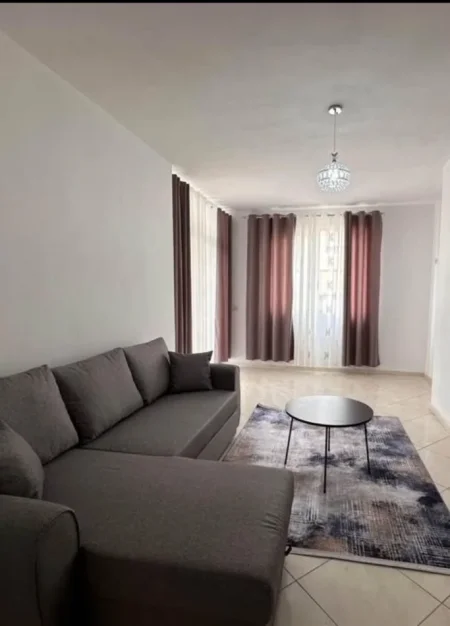 Tirane, jepet me qera apartament 2+1+Ballkon , 103 m² 620 € (Astir, Kompleksi Fratari)