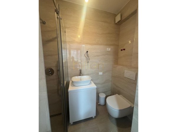 jepet me qera 2+1 , 108 m² 1.300 € (Toptani,Qender)