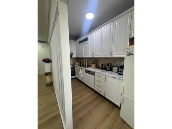 jepet me qera 2+1 , 108 m² 1.300 € (Toptani,Qender)