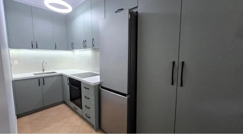 Tirane, jepet me qera apartament 2+1 Kati 7, 78 m² 830 € (RRUGA KAVAJES)