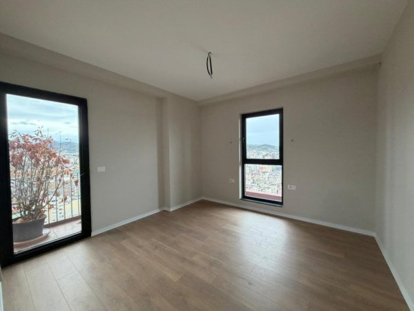 Tirane, jepet me qera ambjent biznesi Kati 6, 160 m² 2.000 € (Garden Building)