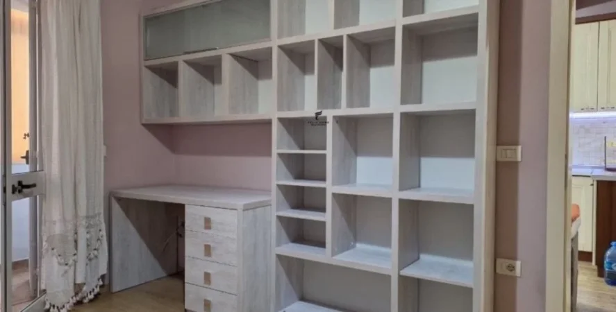 Tirane, jepet me qera apartament 2+1 Kati 3, 90 m² 600 € (RRUGA E DURRESIT)