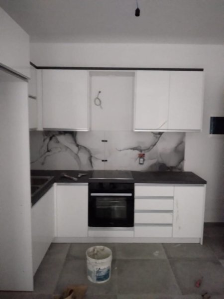 Tirane, shitet apartament 2+1 Kati 4, 84 m² 105.000 € (Univers City)