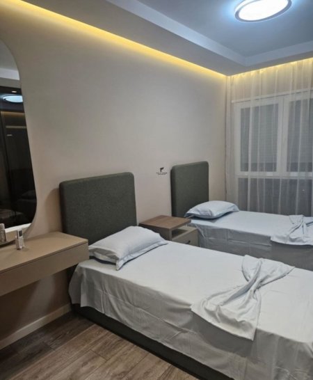 Tirane, jepet me qera apartament 2+1 Kati 6, 90 m² 700 € (LAPRAKE)