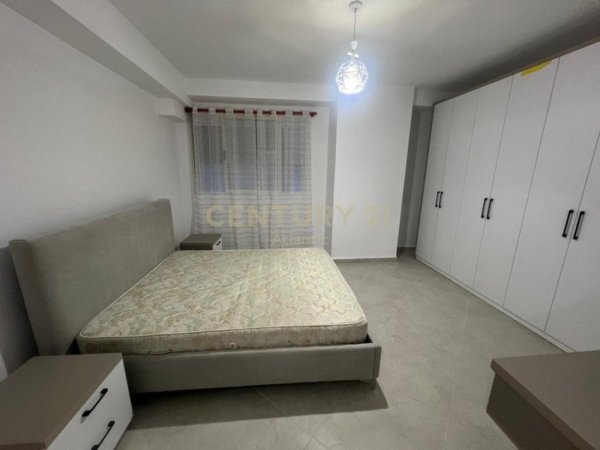 Durres, jepet me qera apartament 2+1 Kati 2, 110 m² 400 € (Durres, Ish Rajoni i Policise)