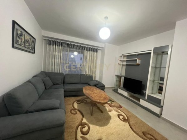 Durres, jepet me qera apartament 2+1 Kati 2, 110 m² 400 € (Durres, Ish Rajoni i Policise)