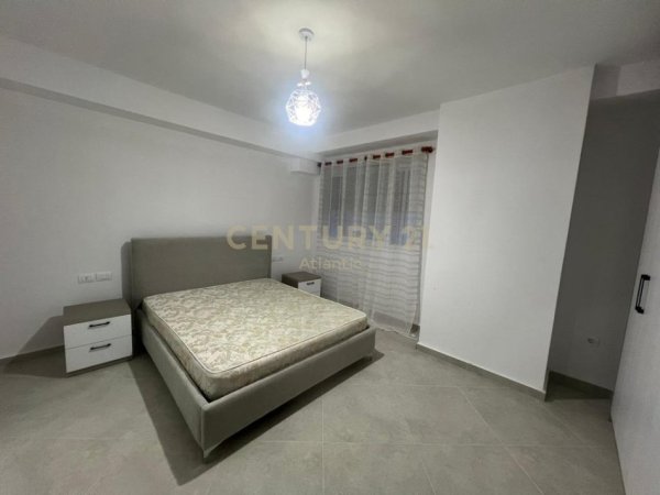Durres, jepet me qera apartament 2+1 Kati 2, 110 m² 400 € (Durres, Ish Rajoni i Policise)