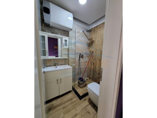Tirane, jepet me qera Garsionere  Kati 2, 39 m² 400 € (BRRYLI)  AL38430