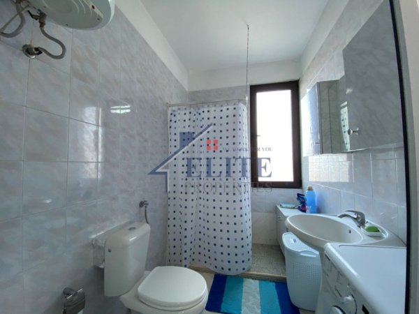 Tirane, jepet me qera apartament 2+1+Ballkon Kati 5, 110 m² 620 € (Ali Demi)