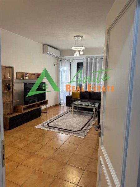 Tirane, jepet me qera apartament 2+1+Ballkon Kati 1, 90 m², 45 000 Leke (Yzberish)