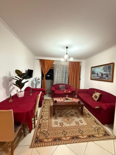 Tirane, jepet me qera apartament 2+1 Kati 9, 73 m² 600 € (Komuna e Parisit)