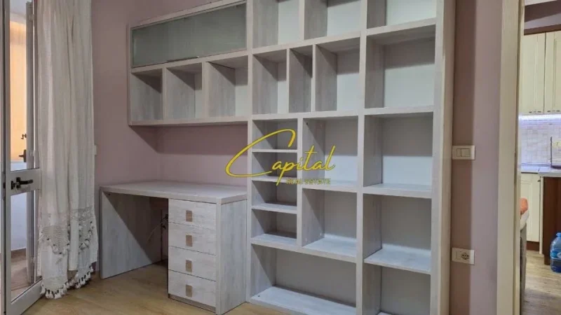 APARTAMENT ME QERA 2+1 RRUGA E DURRESIT 600 EURO