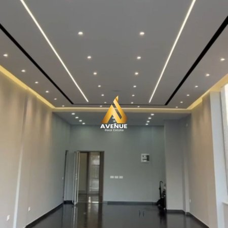 Tirane, jepet me qera ambjent biznesi Kati 2, 75 m² 700 € (Bulevardi Blu)