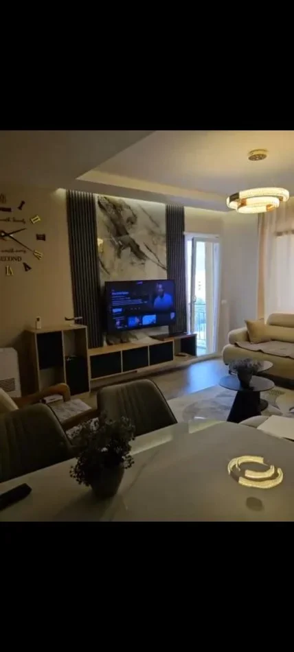 Tirane, jepet me qera apartament 2+1 Kati 6, 91 m² 700 € (Rruga Dritan hoxha)