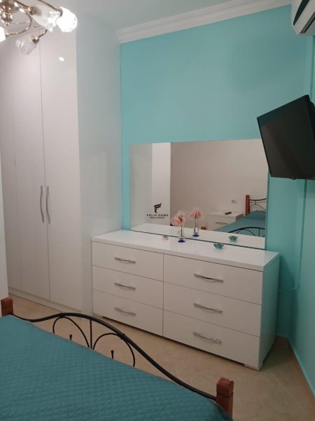 Tirane, jepet me qera apartament 2+1 Kati 3, 87 m² 520 € (FRESKU)