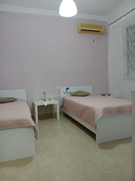 Tirane, jepet me qera apartament 2+1 Kati 3, 87 m² 520 € (FRESKU)