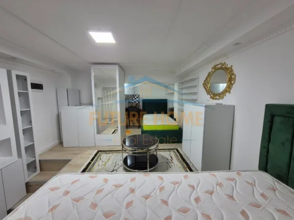 Tirane, jepet me qera apartament 1+1 Kati 0, 40 m² 550 €
