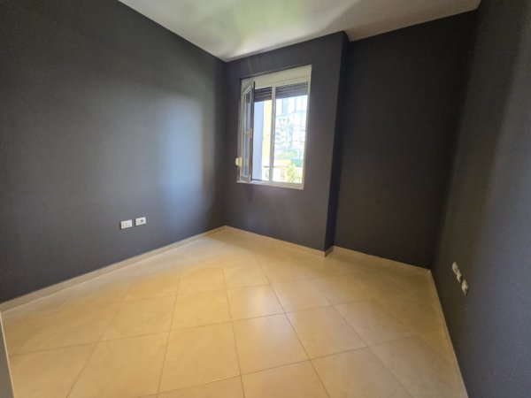 Tirane, jepet me qera apartament 2+1 Kati 3, 102 m² 850 € (Qender)