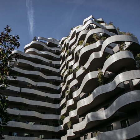 Tirane, jepet me qera apartament 1+1 , 122 m² 2.000 € (RESIDENCA LION PARK 1)