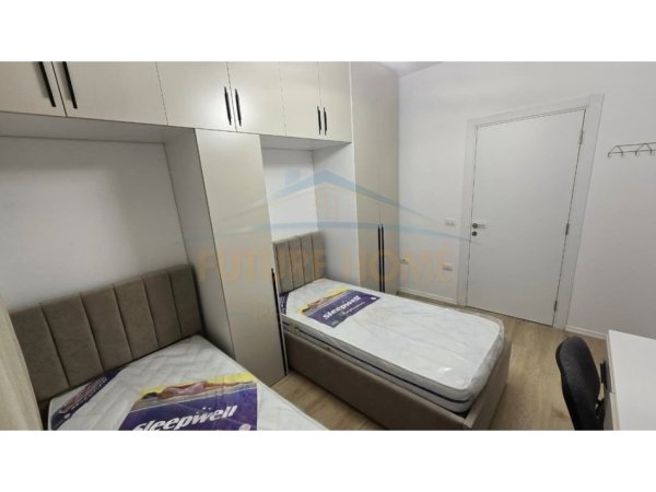 Tirane, jepet me qera apartament 3+1 Kati 2, 102 m² 1.000 € 