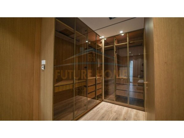 Tirane, jepet me qera Vile 2 Katshe Kati 0, 359 m² 4.000 € 