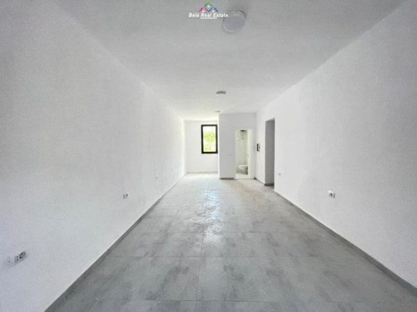 Tirane, jepet me qera zyre Kati 0, 70 m² 800 € (Bulevardi Bajram curri)
