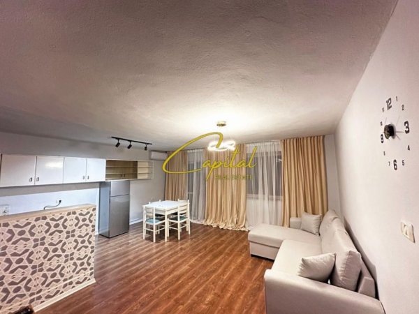 Tirane, jepet me qera apartament 1+1 Kati 3, 65 m² 600 € (QENDER)