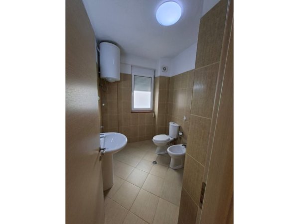 Tirane, shitet apartament duplex 3+1+Aneks+Ballkon Kati 1, 159 m² 280.000 € (Kodra e Diellit 1)