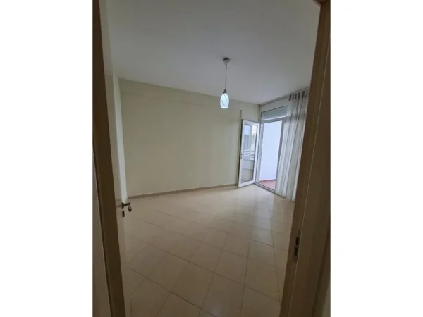 Tirane, shitet apartament duplex 3+1+Aneks+Ballkon Kati 1, 159 m² 280.000 € (Kodra e Diellit 1)
