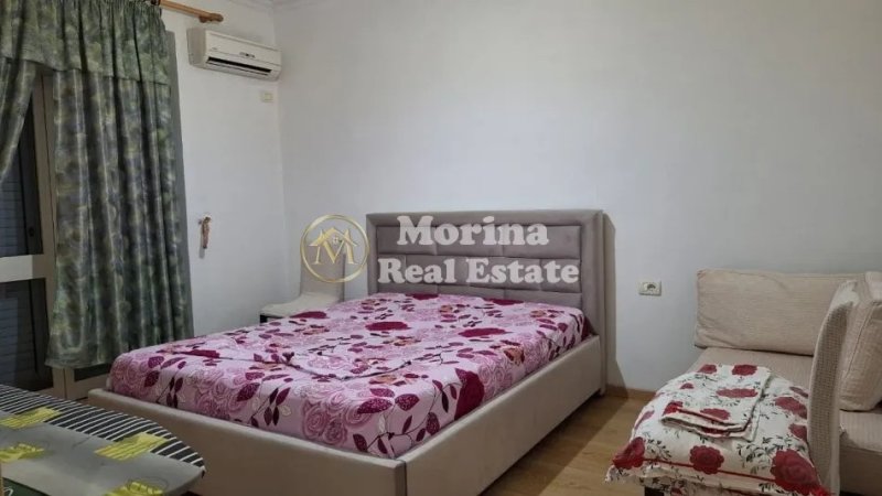 Tirane, jepet me qera apartament 2+1+Ballkon Kati 3, 74 m² 600 € (Rruga e Durresit)