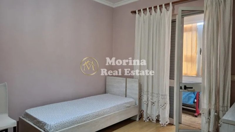 Tirane, jepet me qera apartament 2+1+Ballkon Kati 3, 74 m² 600 € (Rruga e Durresit)