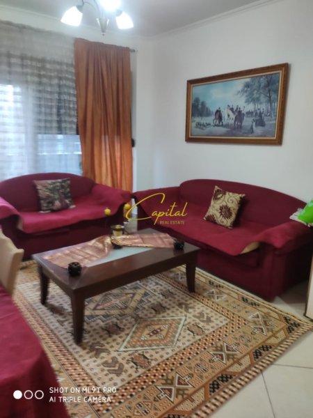 Tirane, jepet me qera apartament 2+1 Kati 9, 73 m² 600 € (KOMUNA E PARISIT)