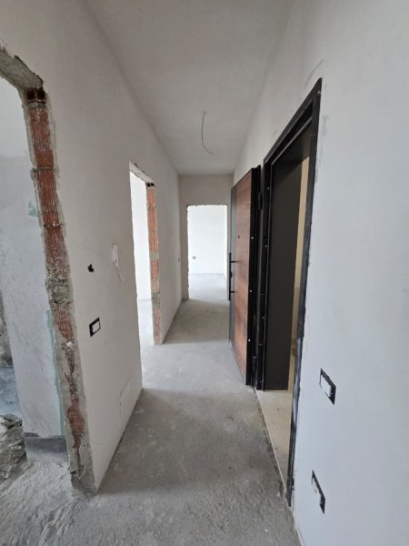 Tirane, shitet apartament 2+1+Ballkon Kati 3, 112 m² 212.230 € (Jordan Misja)