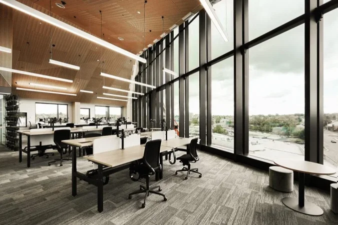 Tirane, jepet me qera ambjent biznesi Kati 1, 1.605 m² 24.075 € (QENDER)