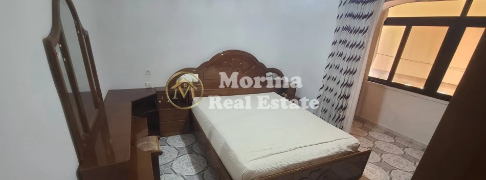Tirane, jepet me qera apartament 2+1 Kati 4, 78 m² 400 € (Oxhaku)