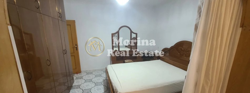 Tirane, jepet me qera apartament 2+1 Kati 4, 78 m² 400 € (Oxhaku)