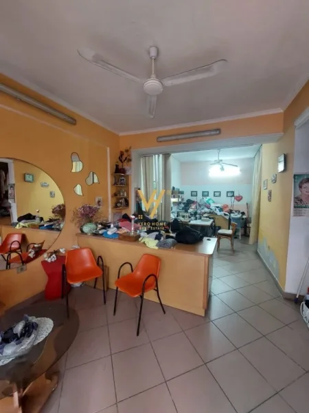 Tirane, shitet dyqan Kati 0, 38 m² 140.000 € (RRUGA 4 DESHMORET)