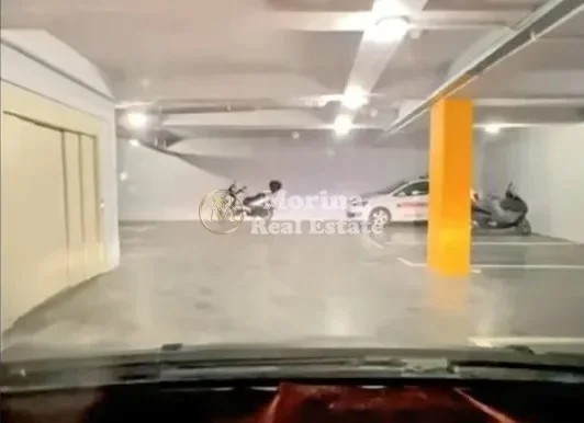 Tirane, shitet apartament 1+1 Kati 2, 77 m² 196.000 € (Shkolla e Kuqe)