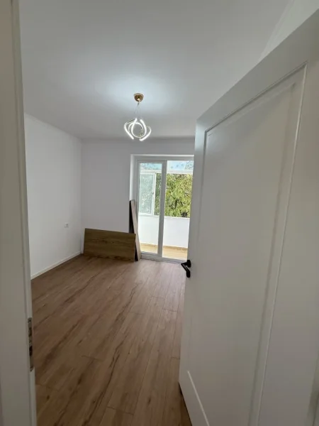 Tirane, shes apartament 1+1 Kati 3, 42 m² 135.000 € 